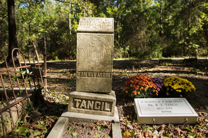 web_export_20161022_east_end_cemetery_tancil_stone_dedication_and_beauty_0135